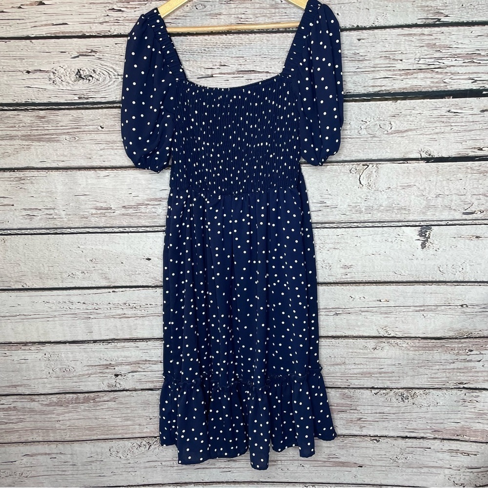 CY Fashion Viola Navy & White Polka Dot Dress Size Medium Smocked Bodice‎ NWOT